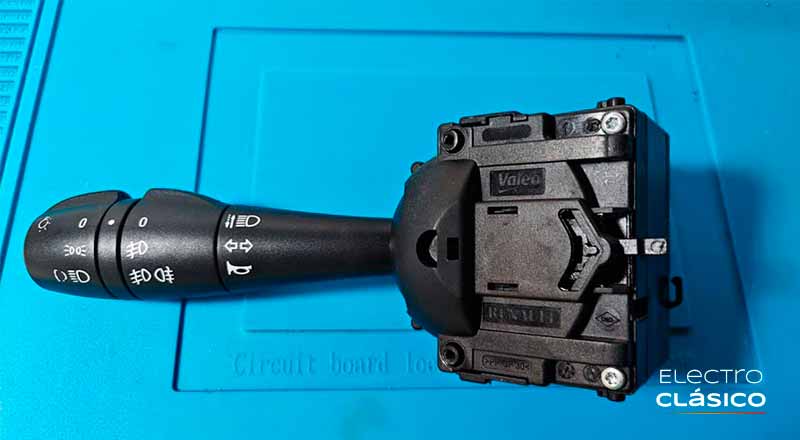 Reparación de mando de luces Renault Clio/Captur y Dacia